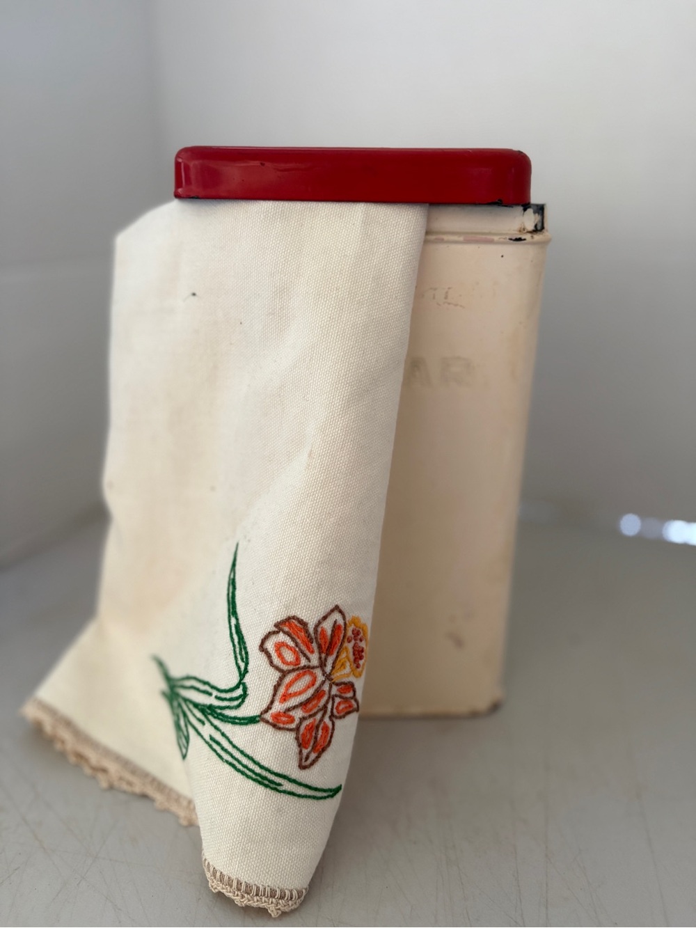 Vintage Cream Metal Sugar Canister with Red Lid Lincoln Beauty Ware